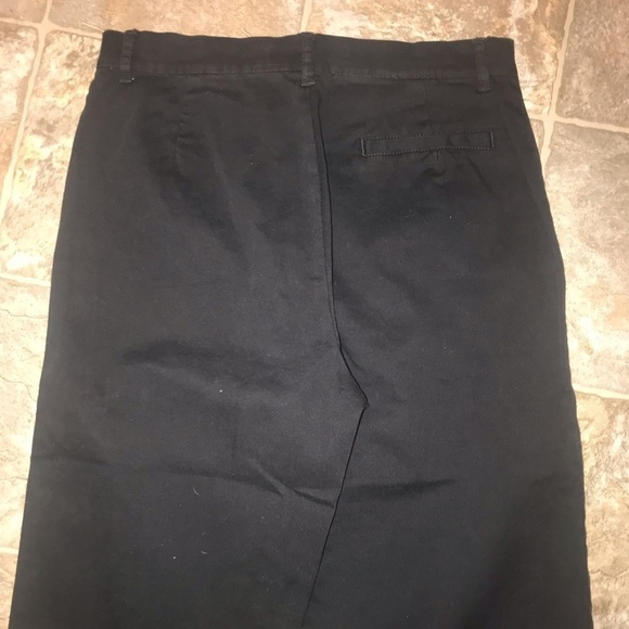Gloria Vanderbilt Black High Waisted Size 10 Petite crop pant - Picture 5 of 6